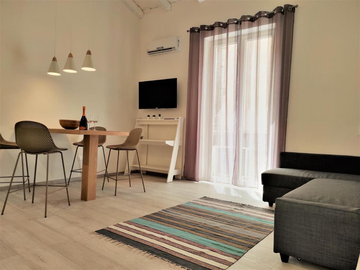 Edesia Apartment- Ortigia Holidays سيراكوزا المظهر الخارجي الصورة